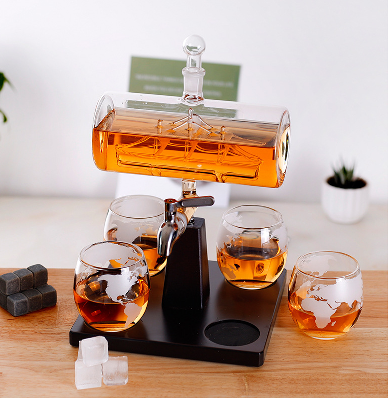 Whiskey Decanter 1100mL Creative Antique Boat Shape Set With 4 Glasses and Beautiful Stand